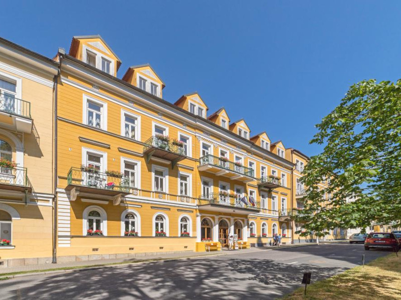 Hotel 2